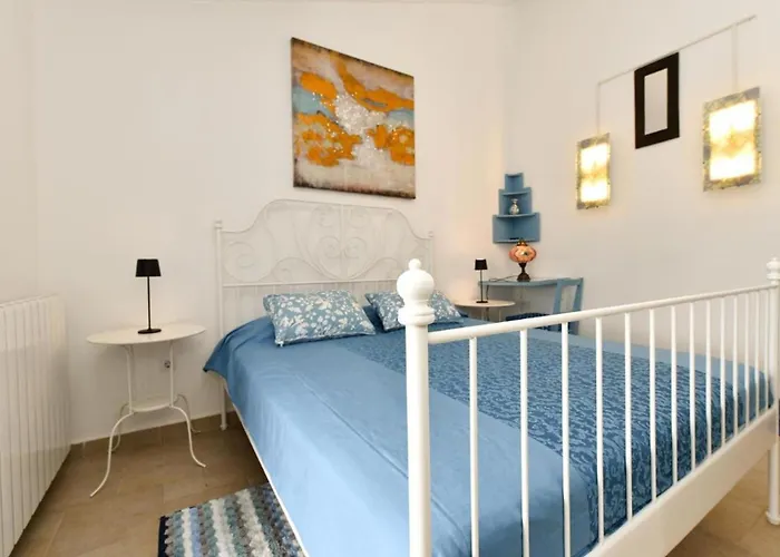 Cozy Flat With Balcony, Pool Access And Full Amenities